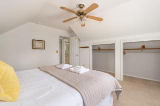 Boujee Bear Lodge - 0