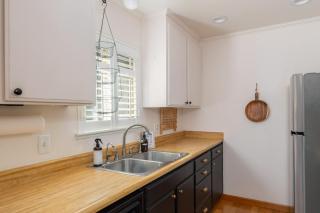 Boujee Bear Lodge - 6