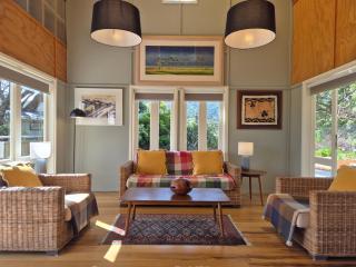 Seaside Serenity - Prime Beachfront Position - 7