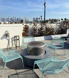 Modern Luxury Apartments in the Heart of Los Angeles - 1