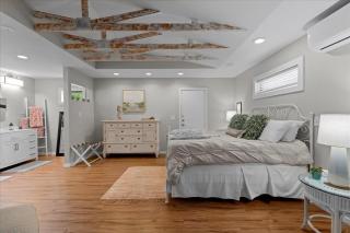 Secluded Coastal Retreat Walk to Beach - 6