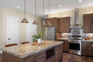 Trappers Ridge Home Stunning Mountain Views and Family Fun - 2