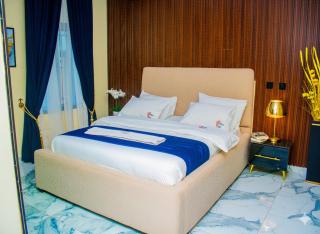 Blue Pair Signature Hotel and Suites - 5