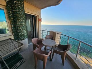 Amazing Sea View Stays in Mandarah - 1