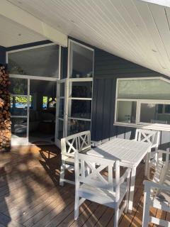 Holiday Oasis With Terrace And Sloping Garden - 5