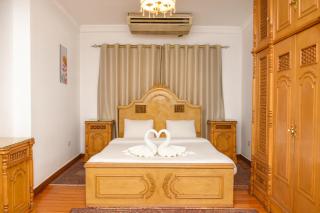 Cozy 3BR I Walk to Abbas El Akkad I Balcony View I AC and Netflix - 9