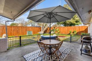 4BD Cozy Escape BBQ & Private Hot Tub - 1