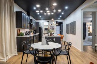 Relaxation at The Oakview Manor - 5