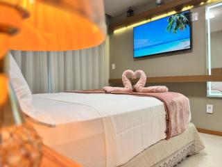 Magnífico APARTAMENTO de Charme - 3 quartos AR CONDICIONADOS SPLIT - Beira Mar, 2 banheiros, 2 Vagas Garagem, 4 Varandas, 2 Elevadores, Redes para Descanso, Wi-Fi, Air Fryer, Disney Plus, HBO Max, Guarda Sol, Cadeiras de Praia e Caixa Térmica - 1