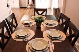 Cozy Ranch King Bed & Pet Friendly - Fenced Yard - 8