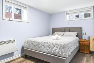 Cozy 2-BR Abby's Lodge in Downtown Fredericton - 6