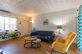 Endless Summer Awaits 1 Block from the Surf - 3