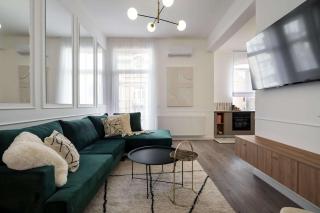 Contemporary Aparthotel 2-BR Flats Near Old Town Quiet & Serene - 5