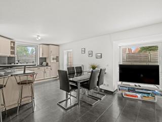 Holiday home with 3 bedrooms - 5