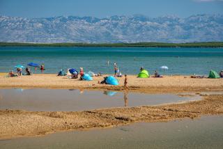 Apartments by the sea Nin, Zadar - 16428 - 5