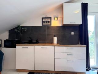 Apartments with parking space Silo, Krk - 24997 - 1