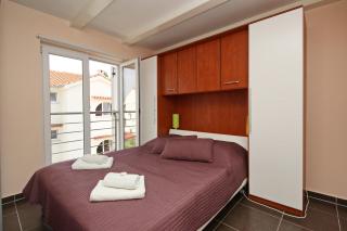 Apartments with parking space Baska, Krk - 25018 - 2