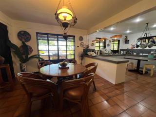 Halekai A Home by the Beach - 4