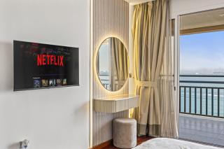 Burj View Luxury 1BR - Full Sea View Private Beach - Anantara Palm - 9