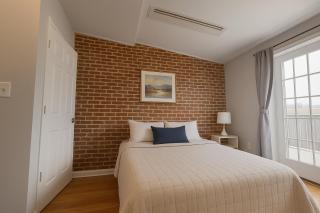 Downtown 1BD APT, Walk to Stadiums, Free Parking - 5