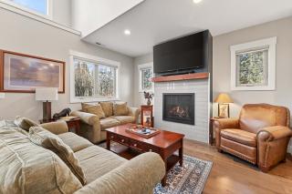 Our Bunkhouse- Pet friendly home w/AC near Lake, Golf course, and downtown McCall - 5