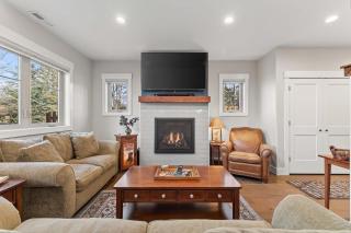 Our Bunkhouse- Pet friendly home w/AC near Lake, Golf course, and downtown McCall - 4