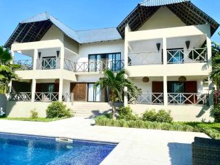 Villa de reve bord de mer piscine 5 chambres - 0