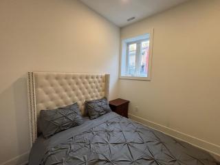 Brand-New Luxury Home Away Home in North York - 8