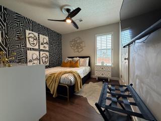 Cori's Pool House - 5