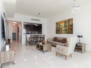 Welhome - Waterfront Views 1BR in the Heart of Al Reem - 4