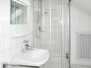 Holiday home with 2 bedrooms - 9