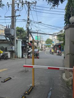 2 bedroom apartment - 82m2 near the airport - 9