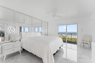 Flores Ocean Suites 402 - 7