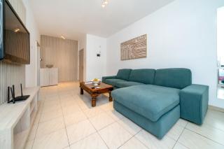 Seafront central 1 bedroom flat - 7