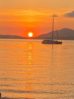 NEW Beach Bungalow with sunset view - 9