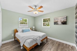 1109 Seminole Dr - 4