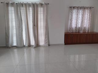 Beautiful Spacious flat in Chennai Ambattur -lake view - 2