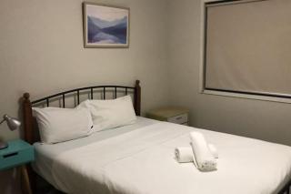 Geelong 3 Bedroom Lovely House - 6
