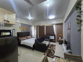 Newport Staycation - 1