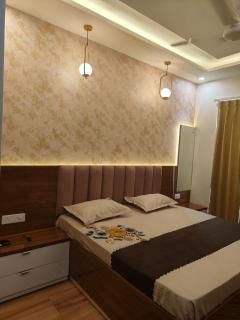 Kaveri premium apartment - Greater Noida - 9