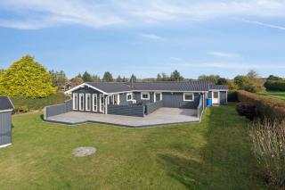 Quiet Holiday Home With Annex And Great Outdoor - 9
