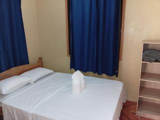 Yellow House Port Barton - 4