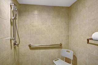 Super 8 by Wyndham Las Vegas North Strip/Fremont St. Area - 3