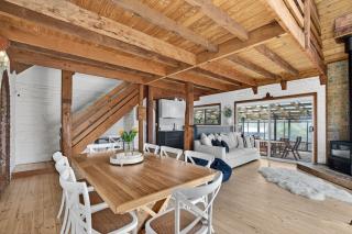 Oswald's Beach Retreat - 2