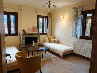 Metsovo Fireplace Retreat I - 2