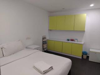 Kozi Hotel by Ardens - Danga Bay - 7