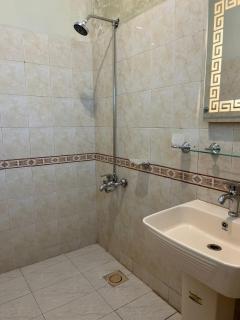 Peaceful 1BHK Appartment in Bahria town - 3