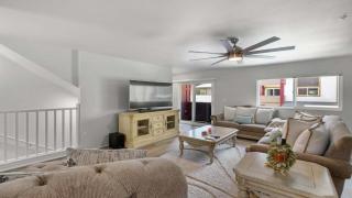 Newly Luxury Condo Oasis - 0