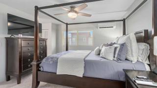 Newly Luxury Condo Oasis - 5