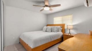 Newly Luxury Condo Oasis - 3